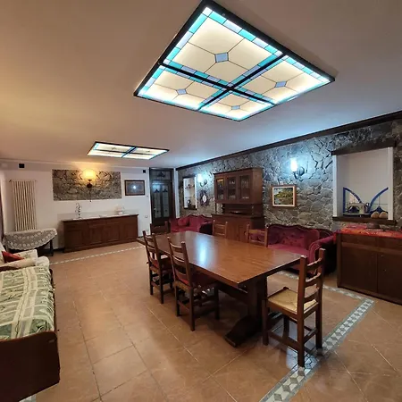 Madama Dorè, Casa Indipendente Con Grande Giardino E Parcheggio Privato La Spezia