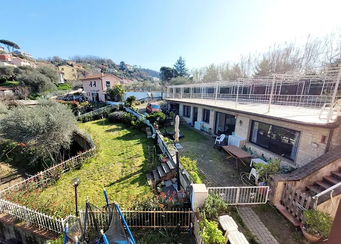 Madama Dore, Casa Indipendente Con Grande Giardino E Parcheggio Privato La Spezia