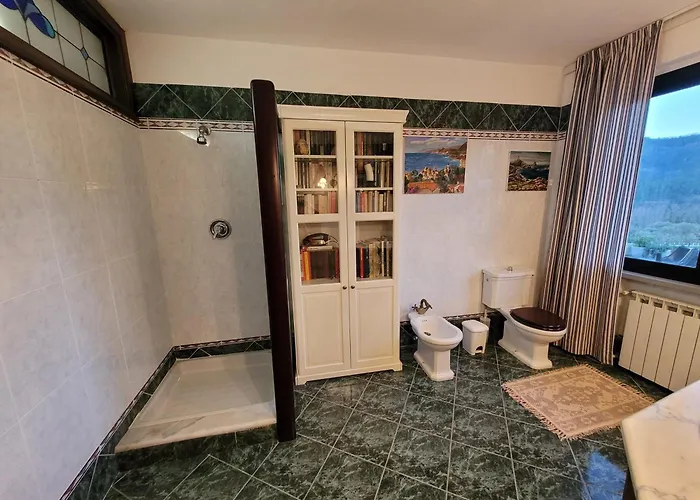 Madama Dore, Casa Indipendente Con Grande Giardino E Parcheggio Privato * La Spezia