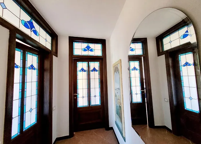 Madama Dore, Casa Indipendente Con Grande Giardino E Parcheggio Privato La Spezia