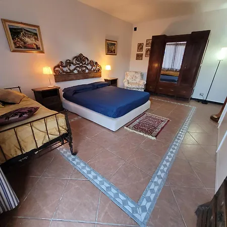 Madama Dore, Casa Indipendente Con Grande Giardino E Parcheggio Privato * La Spezia